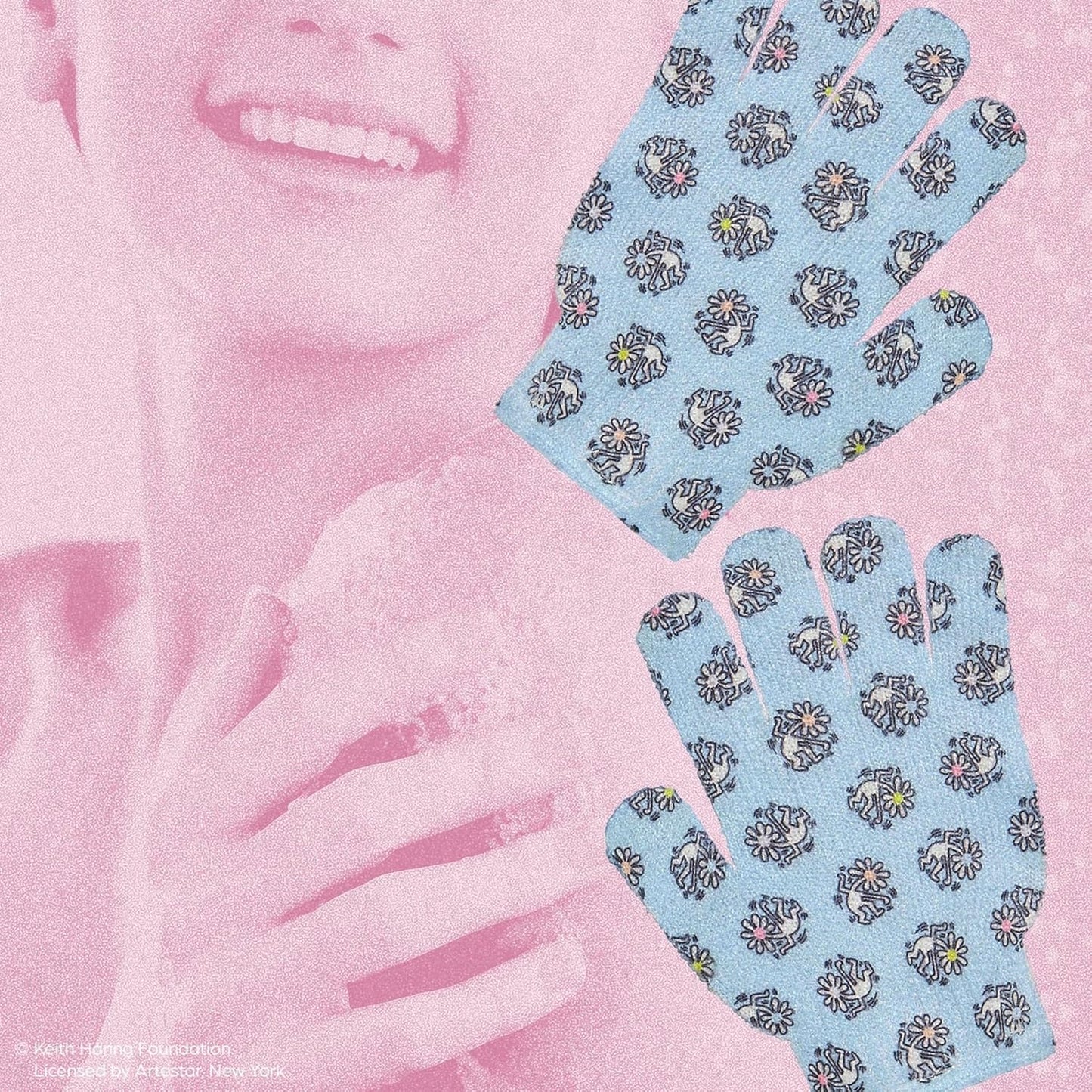 Dearcloud x Keith Haring Exfoliating Gloves — Reusable Loofah Gloves for Smooth Skin